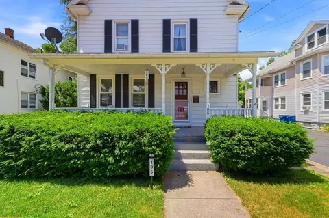 105 Pine St, West Springfield, MA 01089 photo 2