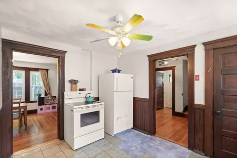 Entry Way - 47 Wallis St, Beverly, MA 01915 photo 7 of 9