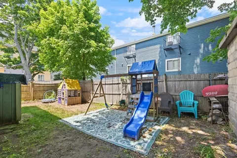 Exterior - 47 Wallis St, Beverly, MA 01915 photo 7 of 9