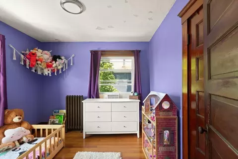 Bedroom - 47 Wallis St, Beverly, MA 01915 photo 2 of 5