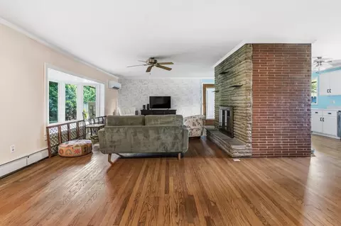 6 Valley Ln, Easthampton, MA 01027 photo 9