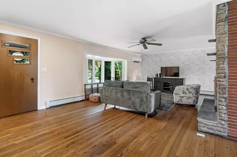 6 Valley Ln, Easthampton, MA 01027 photo 10