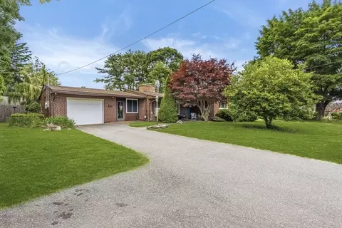 6 Valley Ln, Easthampton, MA 01027 photo 4