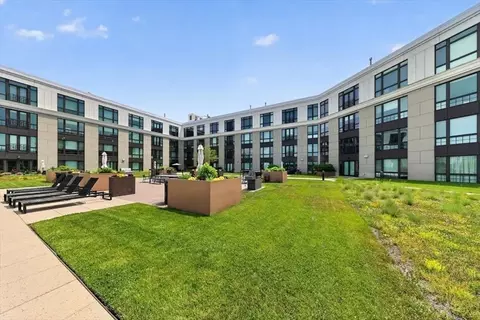 Exterior - 10 Shipyard Dr #314, Hingham, MA 02043 photo 1 of 3