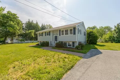392 Acton Rd, Chelmsford, MA 01824