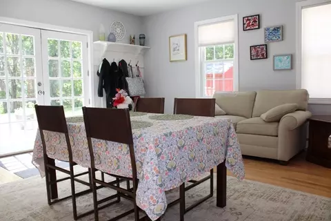 Dining - 307 Main St, Lancaster, MA 01523 photo 2 of 3