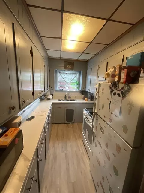 Kitchen - 953 Globe St, Fall River, MA 02724 photo 3 of 4