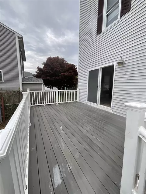 Exterior - 953 Globe St, Fall River, MA 02724 photo 5 of 8