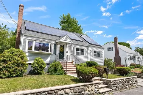 5 Elizabeth Rd, Stoneham, MA 02180