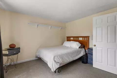 Bedroom - 30 Sheffield Pl, Mashpee, MA 02649 photo 5 of 6