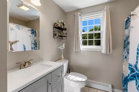 Bath - 30 Sheffield Pl, Mashpee, MA 02649 photo 1 of 1