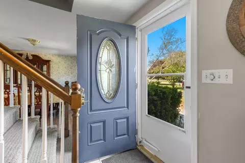 Entry Way - 30 Sheffield Pl, Mashpee, MA 02649 photo 1 of 1