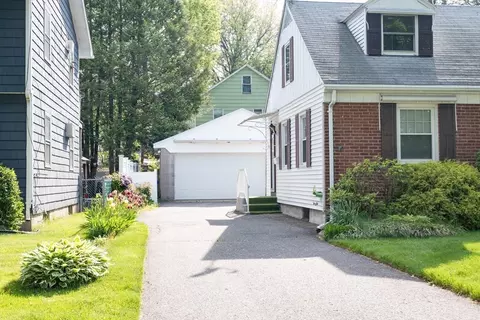 Exterior - 57 Bither St, Springfield, MA 01118 photo 6 of 8