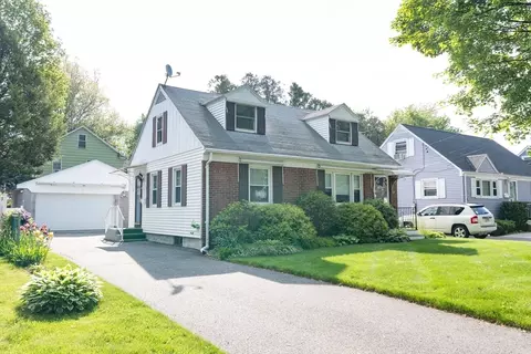 57 Bither St, Springfield, MA 01118