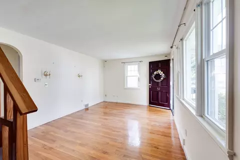 Living - 57 Bither St, Springfield, MA 01118 photo 1 of 8