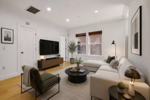 7 Stillman Pl #5, Boston, MA 02113