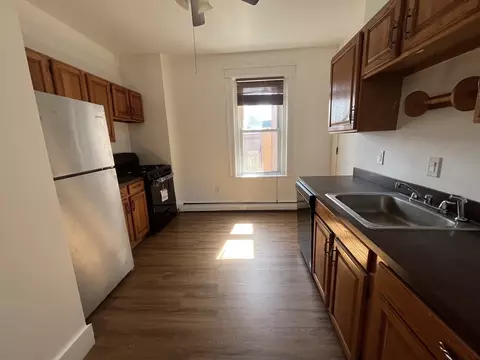 Kitchen - 29 Irving St #8, Worcester, MA 01609 photo 3 of 3