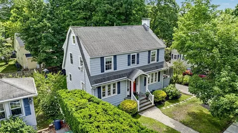 56 Daniel St, Newton, MA 02459