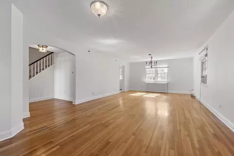 Living - 18 Bates St #E, Ayer, MA 01432 photo 2 of 4