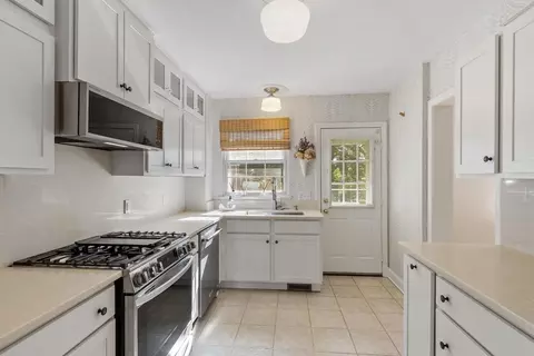 Kitchen - 18 Bates St #E, Ayer, MA 01432 photo 2 of 5