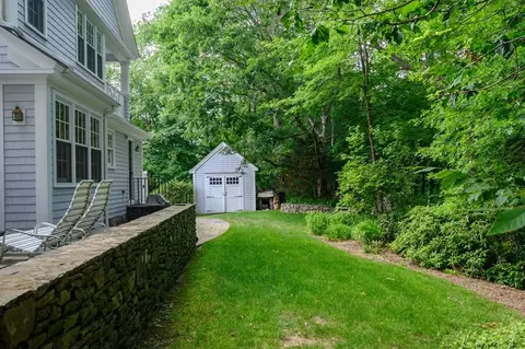 Exterior - 23 Del Prete Dr, Hingham, MA 02043 photo 6 of 6