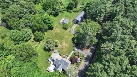 View/Area - 136 S Pleasant, Hingham, MA 02043 photo 1 of 1