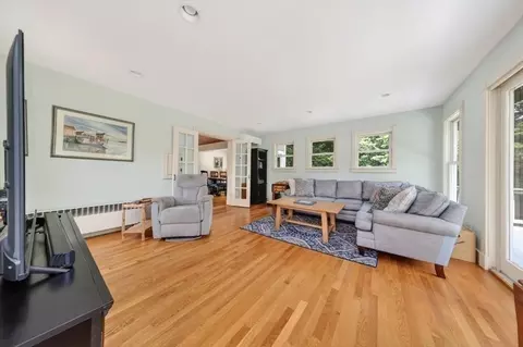 Living - 136 S Pleasant, Hingham, MA 02043 photo 4 of 4