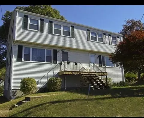 21 Valley View Ln, Worcester, MA 01604