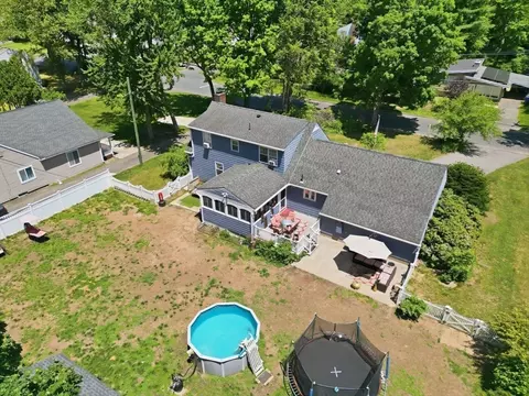 View/Area - 64 Senator St, Springfield, MA 01129 photo 1 of 1