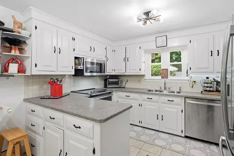 Kitchen - 64 Senator St, Springfield, MA 01129 photo 2 of 4