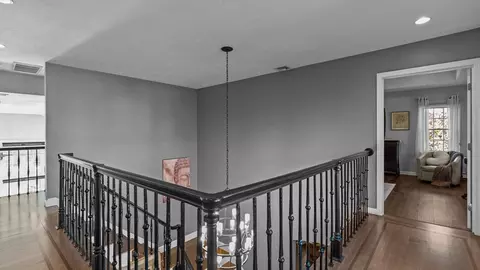 Entry Way - 394 Mohawk Rd, Raynham, MA 02767 photo 3 of 4