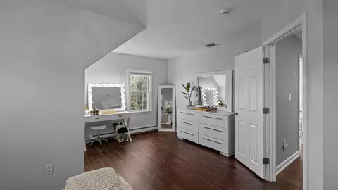 Bedroom - 394 Mohawk Rd, Raynham, MA 02767 photo 4 of 5