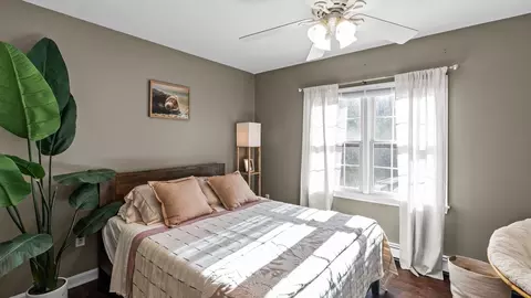Bedroom - 394 Mohawk Rd, Raynham, MA 02767 photo 5 of 5