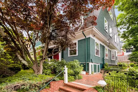 86 Avon Hill St, Cambridge, MA 02140