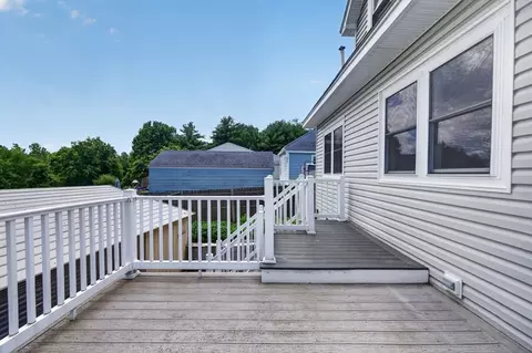 Exterior - 524 Lowell St, Methuen, MA 01844 photo 2 of 2