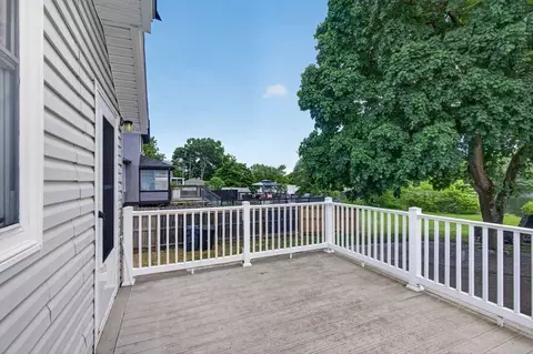 Exterior - 524 Lowell St, Methuen, MA 01844 photo 1 of 2