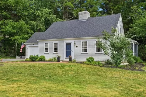 7 Amber Rd, Hingham, MA 02043