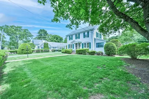 246 Manning St, Needham, MA 02492 photo 2