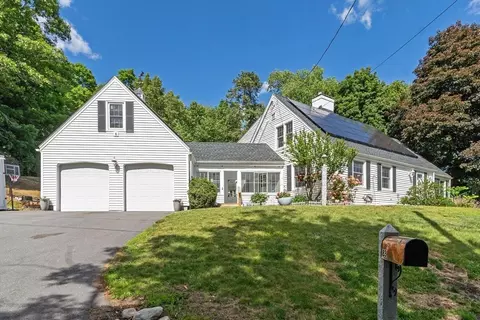 83 Longview St, Haverhill, MA 01830
