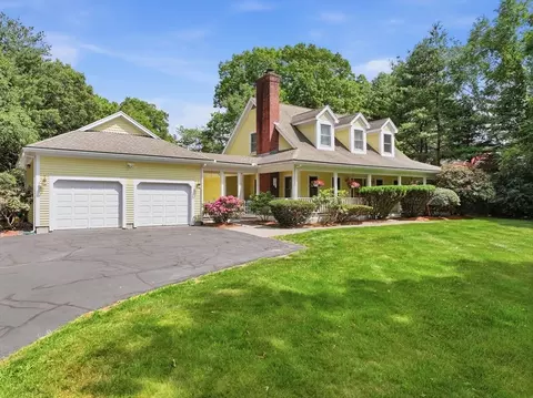 46 Washburn St, Northborough, MA 01532