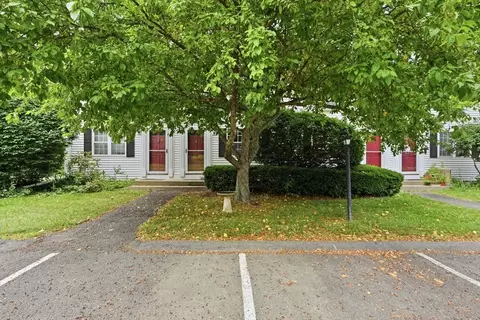 1302 Federal St #15, Belchertown, MA 01007