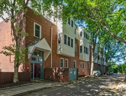 218 Thorndike St #108B, Cambridge, MA 02141