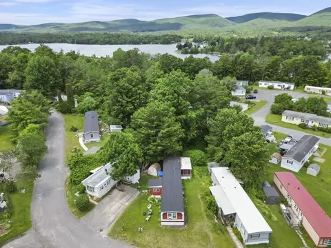 18 Brierwood Ln, Pittsfield, MA 01201
