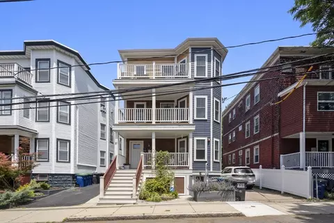 81 Conwell Ave #3, Somerville, MA 02144