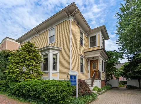 30 Shepard St #30, Cambridge, MA 02138
