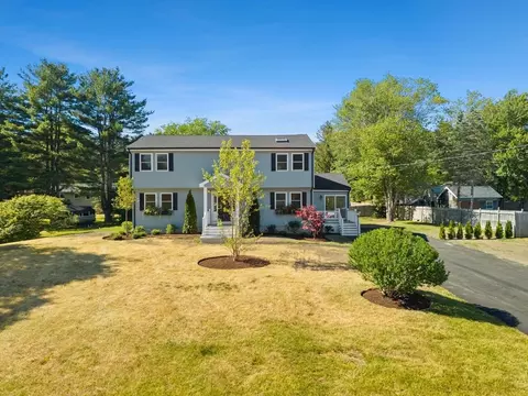 53 Brewster Rd, West Bridgewater, MA 02379