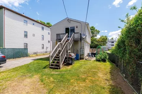 156 Pilgrim Ave, Worcester, MA 01604 photo 22