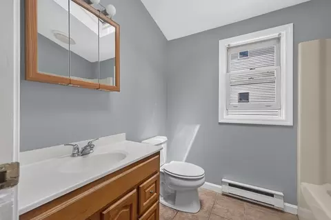 156 Pilgrim Ave, Worcester, MA 01604 photo 11