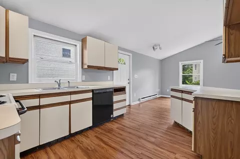 156 Pilgrim Ave, Worcester, MA 01604 photo 7