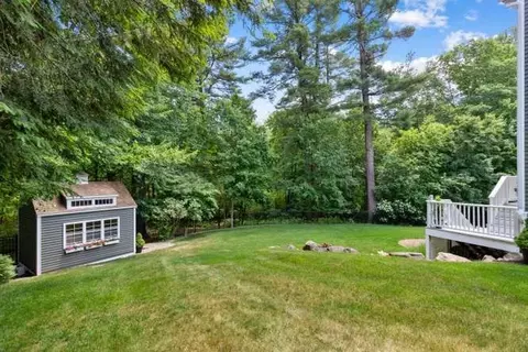 Exterior - 8 Sergeant Roode Ln, Middleton, MA 01949 photo 5 of 7